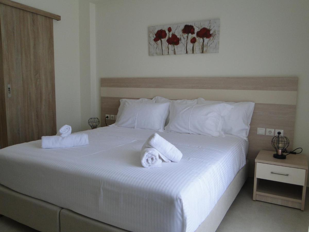 Chrysanthe'S Apartments No2 Poros Town Екстер'єр фото