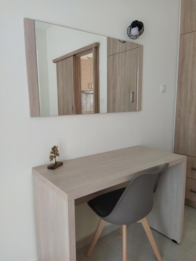 Chrysanthe'S Apartments No2 Poros Town Екстер'єр фото