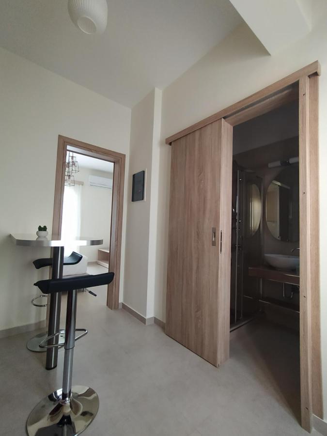 Chrysanthe'S Apartments No2 Poros Town Екстер'єр фото