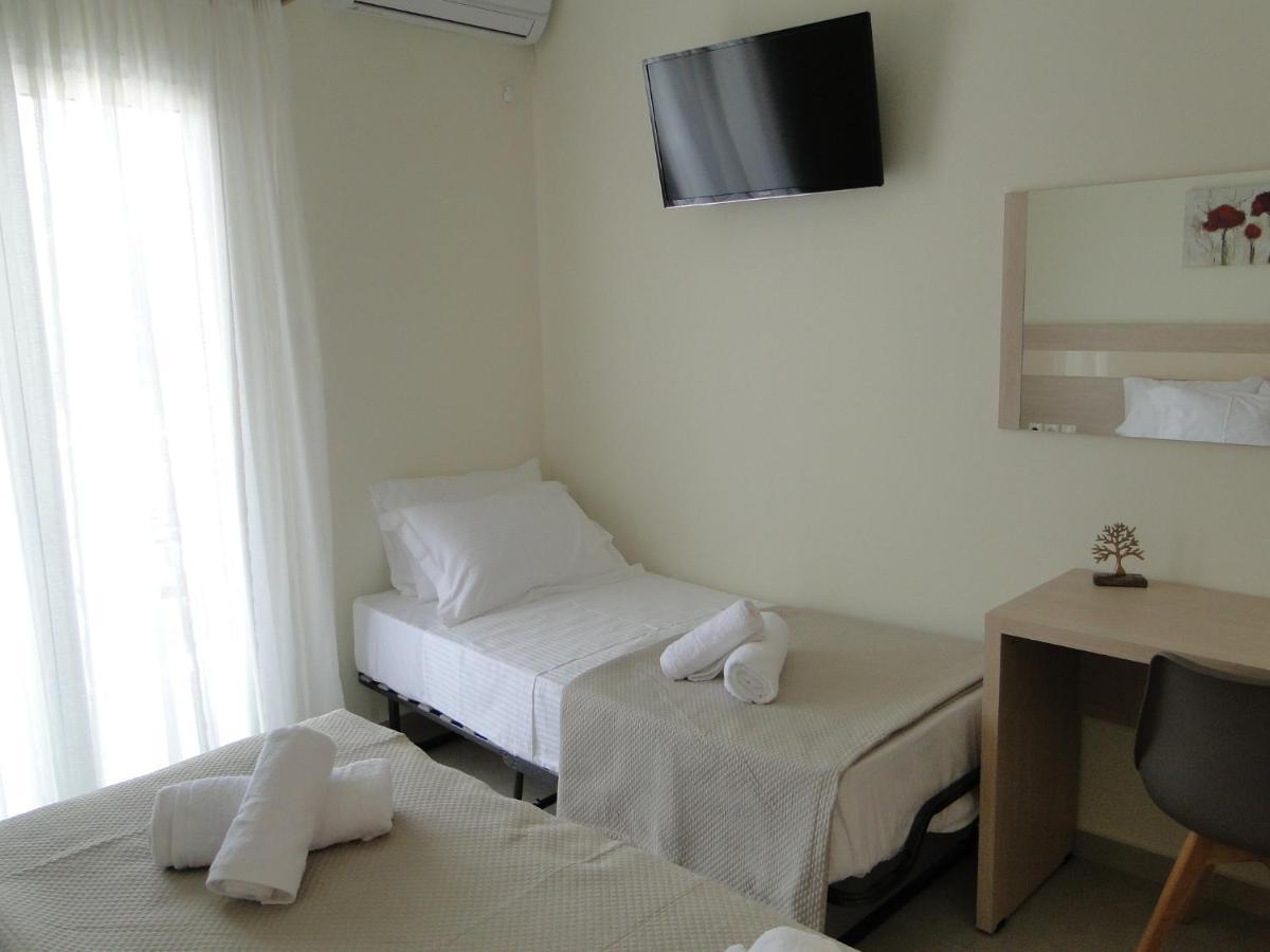 Chrysanthe'S Apartments No2 Poros Town Екстер'єр фото